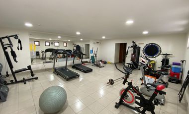 LUJOSO DEPARTAMENTO CON VISTA DESPEJADA