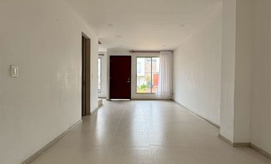 Casa en conjunto cerrado en La Florida