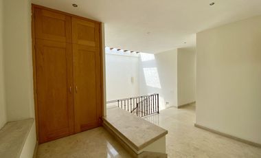 Casa en Venta en Club de Golf los Tabachines, Cuernavaca