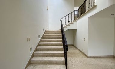 Casa en Venta en Club de Golf los Tabachines, Cuernavaca