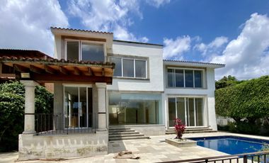 Casa en Venta en Club de Golf los Tabachines, Cuernavaca