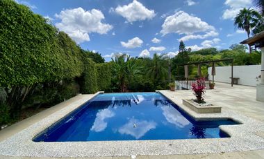 Casa en Venta en Club de Golf los Tabachines, Cuernavaca