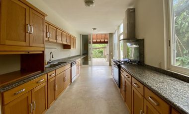 Casa en Venta en Club de Golf los Tabachines, Cuernavaca