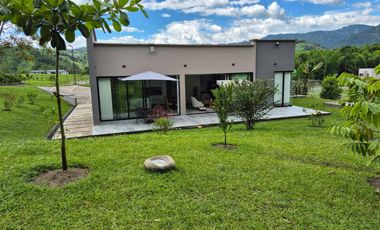 Casa campestre de lujo en EL ROSARIO