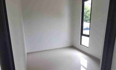 dijual Rumah Cantik 7 menit Ke kampus Jatinangor SHM 40/70 harga 370 juta