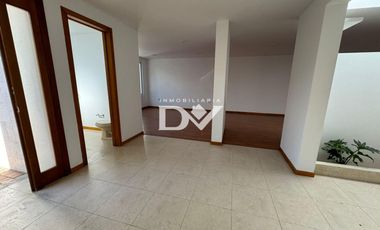 CASA EN RENTA DE 3 HABITACIONES EN ZAVALETA EN FRACCIONAMIENTO JARDÍN AMPLIO DE 1 PISO