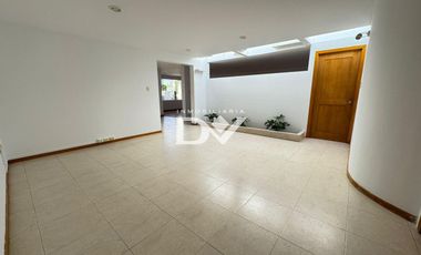 CASA EN RENTA DE 3 HABITACIONES EN ZAVALETA EN FRACCIONAMIENTO JARDÍN AMPLIO DE 1 PISO