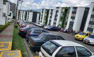 Renta casa en conjunto cerrado