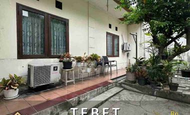 DIJUAL RUMAH LOKASI PREMIUM DEKAT PINTU TOL DALAM KOTA DI TEBET JAKARTA SELATAN