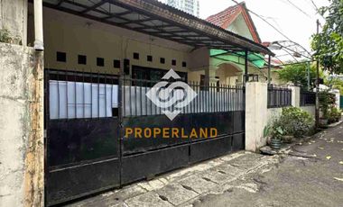 DIJUAL RUMAH LOKASI PREMIUM DEKAT PINTU TOL DALAM KOTA DI TEBET JAKARTA SELATAN