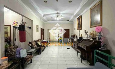 DIJUAL RUMAH LOKASI PREMIUM DEKAT PINTU TOL DALAM KOTA DI TEBET JAKARTA SELATAN