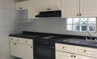 CASA DE UNA PLANTA EN RENTA