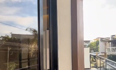 Single-Detached Houses and Lots in Alabang