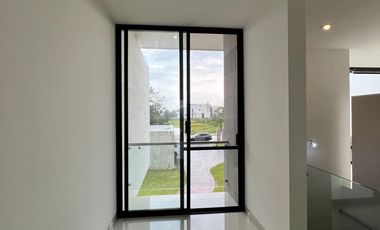 RENTA DE CASA EN EL BOSQUE COWNTRY CLUB ZONA NORTE