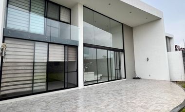 RENTA DE CASA EN EL BOSQUE COWNTRY CLUB ZONA NORTE