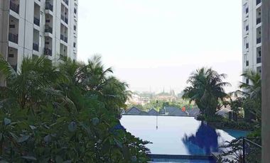 Disewakan satu unit studio di apartemen cinere resort, lantai rendah view kolam renang, 1 km pintu TOL Brigif, strategis