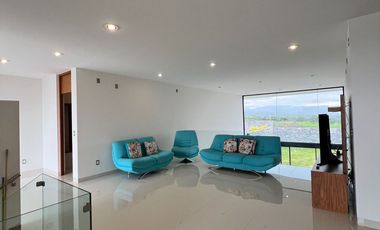 RENTA DE CASA AMUEBLADA EN EL BOSQUE ZONA NORTE