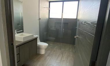 RENTA DE CASA EN EL BOSQUE CON ALBERCA ZONA VIP  ZONA NORTE