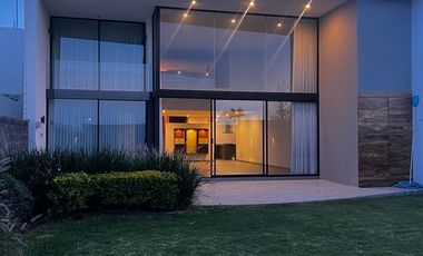 RENTA DE CASA EN EL BOSQUE CON ALBERCA ZONA VIP  ZONA NORTE