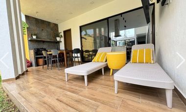 BONITA CASA EN VENTA EN CLUB RESIDENCIAL PARAISO JIUTEPEC