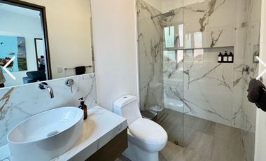 BONITA CASA EN VENTA EN CLUB RESIDENCIAL PARAISO JIUTEPEC