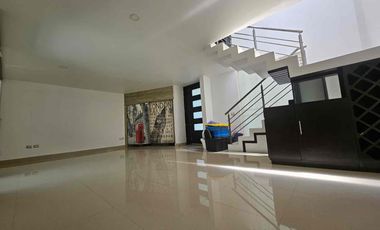 Se vende casa en Fracc Santa Monica