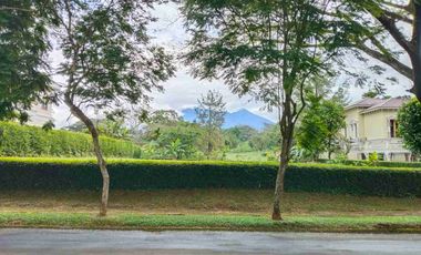Kavling Nempel Lapangan Golf dan View Gunung di Rancamaya Bogor