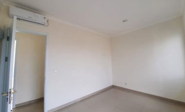 Jual Rumah Super Murah Cluster Laseine, Lokasi Strategis Dekat Pusat Kuliner, Jakarta Garden City, Cakung 030