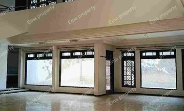 Dijual / Disewakan rumah di Kertajaya Indah Timur