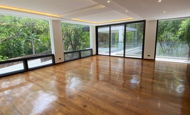 6-br House in Ayala Alabang