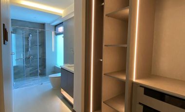 6-br House in Ayala Alabang