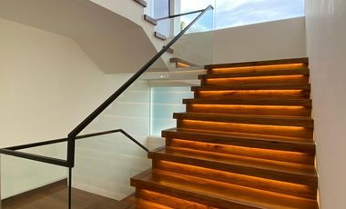 6-br House in Ayala Alabang