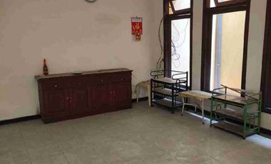 Disewakan Rumah Siap Huni Di perumahan Elit Surabaya Timur Central Park Mulyosari Dekat Pakuwon City,Galaxy Mall,Its,Unair