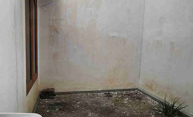 rumah 2 lantai darmo permai besar bersih terawat dekat hr muhamand dan mayjen