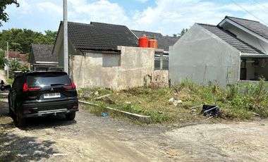 Kavling Pecah Unit Hook di Jalan Donotirto Bangunjiwo 5 Menit Kampus UMY
