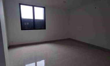 SEWA Ruko/Kantor Gandeng Capital Cove Business Loft BSD City 5 Lantai Siap Huni 925 Jt/Thn Nego