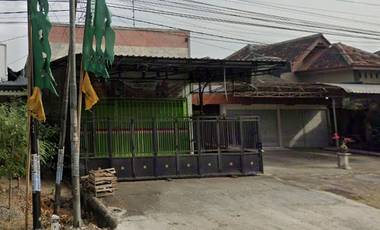 Jual Tanah Bonus Bangunan Komersial dan Strategis di Kauman, Ponorogo