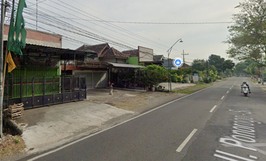 Jual Tanah Bonus Bangunan Komersial dan Strategis di Kauman, Ponorogo