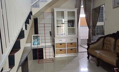 Disewakan Rumah di komplek Demang Azhar