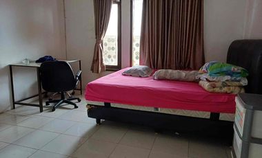Disewakan Rumah di komplek Demang Azhar