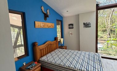 EXTRAORDINARIA CASA EN MEDIO DE LA NATURALEZA EN FRACCIONAMIENTO