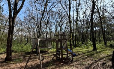 EXTRAORDINARIA CASA EN MEDIO DE LA NATURALEZA EN FRACCIONAMIENTO