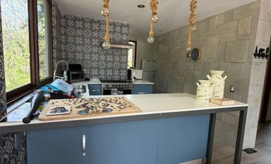 EXTRAORDINARIA CASA EN MEDIO DE LA NATURALEZA EN FRACCIONAMIENTO