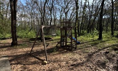 EXTRAORDINARIA CASA EN MEDIO DE LA NATURALEZA EN FRACCIONAMIENTO