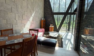 EXTRAORDINARIA CASA EN MEDIO DE LA NATURALEZA EN FRACCIONAMIENTO