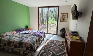 EXTRAORDINARIA CASA EN MEDIO DE LA NATURALEZA EN FRACCIONAMIENTO