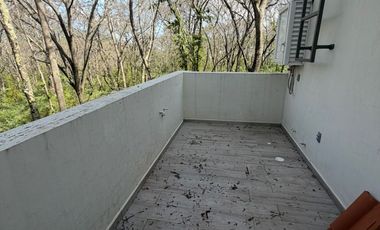 EXTRAORDINARIA CASA EN MEDIO DE LA NATURALEZA EN FRACCIONAMIENTO