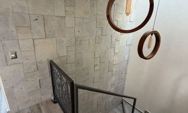 EXTRAORDINARIA CASA EN MEDIO DE LA NATURALEZA EN FRACCIONAMIENTO