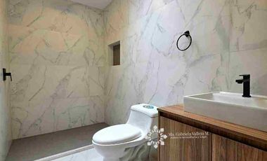 SE VENDE - ESPECTACULAR CASA, POR ESTRENAR, EN AV. ORDOÑEZ LASSO.