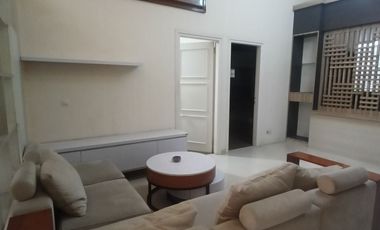 Jual Rumah ada PRIVATE POOL KOLAM RENANG tanah LUAS MURAH di setraduta setra duta Pasteur Bandung